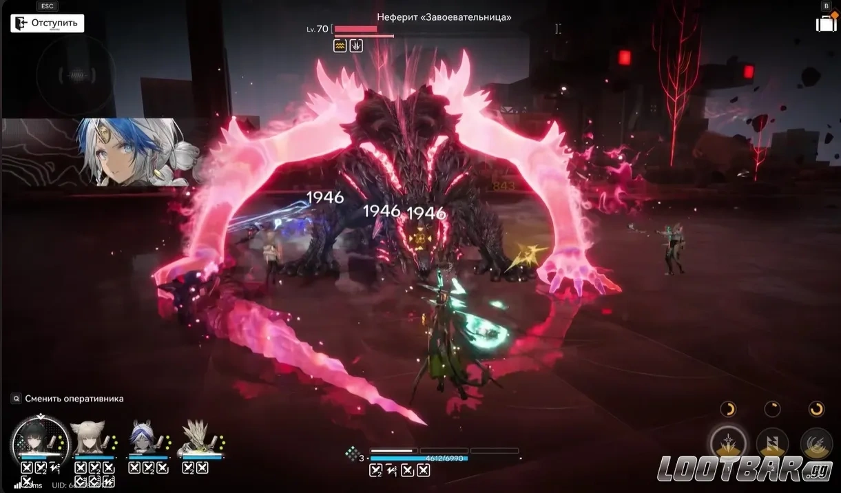 Вторая фаза боя с Неферит, экран заполнен красными подсветками и эффектами